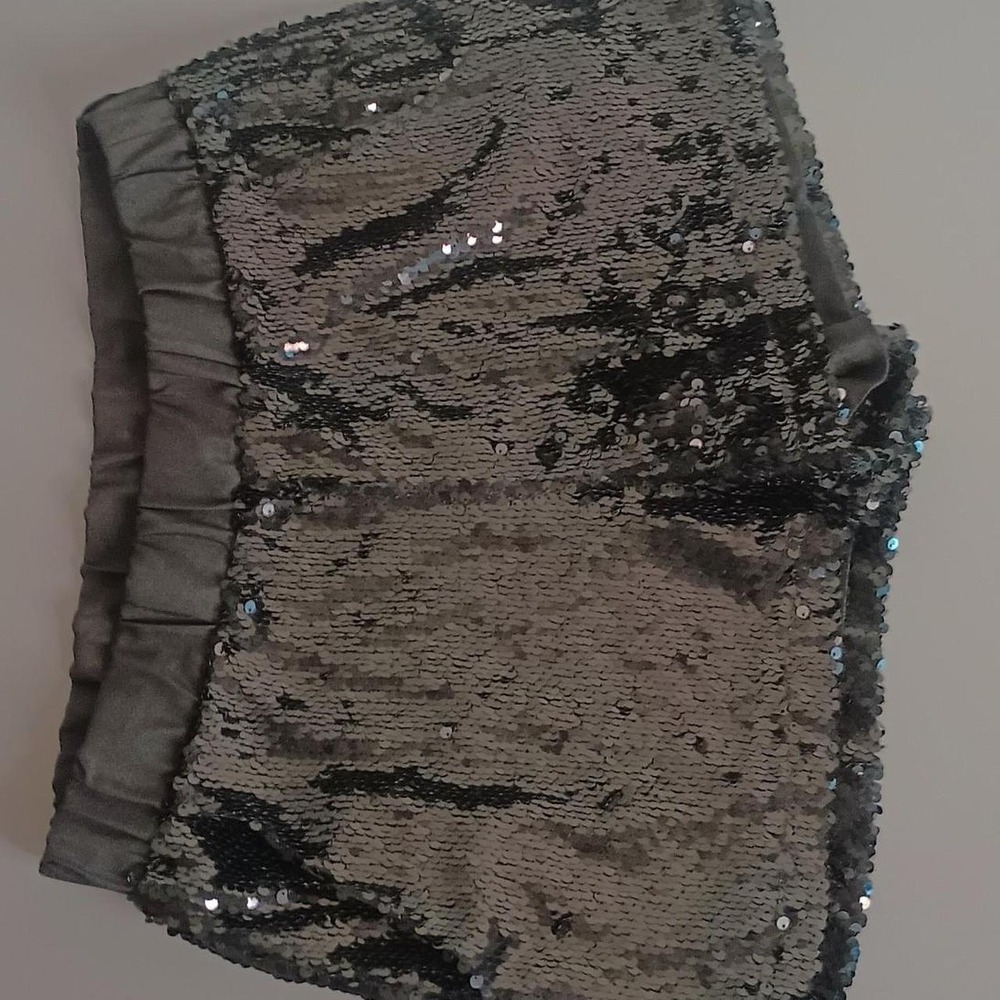 Studio F Black Sequin Shorts Silver Glam Party Halloween Size 10